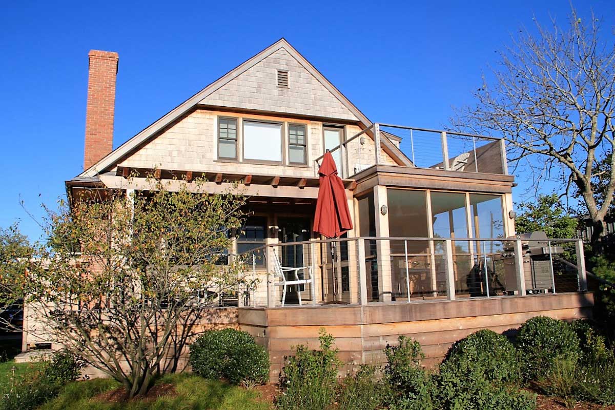 Beach cottage in the dunes designed in a flood zone.